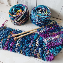 アートヤーンの一目ゴム編みマフラー　手紡ぎ　手編み（品番263） 13枚目の画像