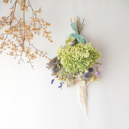 ドライフラワー★アナベルナチュラルスワッグ★癒し♪1点物♪インテリア♪ ミントカラー＊アナベル＊パンパスグラス＊ドライフラワースワッグ