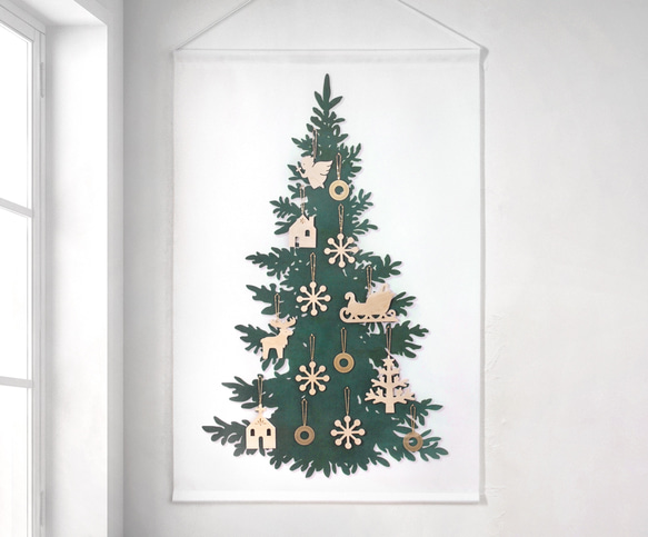 【Creema限定】クリスマスツリー・ダークグリーン（タペストリーオーナメントおしゃれ大人モダン北欧壁掛け 1枚目の画像