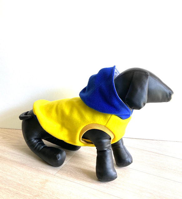 犬服 ネオンカラーフリース❤︎ フードタンクトップドッグウェア　蛍光　秋冬 3枚目の画像