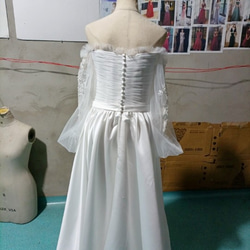 高品質！ホワイト フランス風 ウエディングドレス オフショル 上品透け袖 プリンセ 4枚目の画像