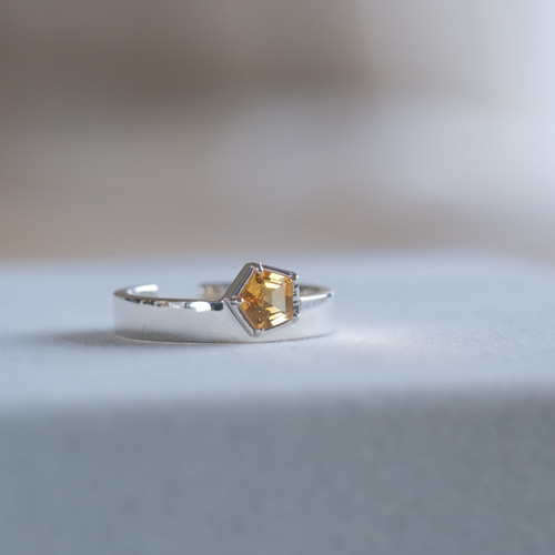 Citrine fimmhyrningur ring シトリン五角形リング 天然石イエロー