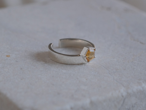 Citrine fimmhyrningur ring　シトリン五角形リング　天然石イエロー　シルバー 14枚目の画像