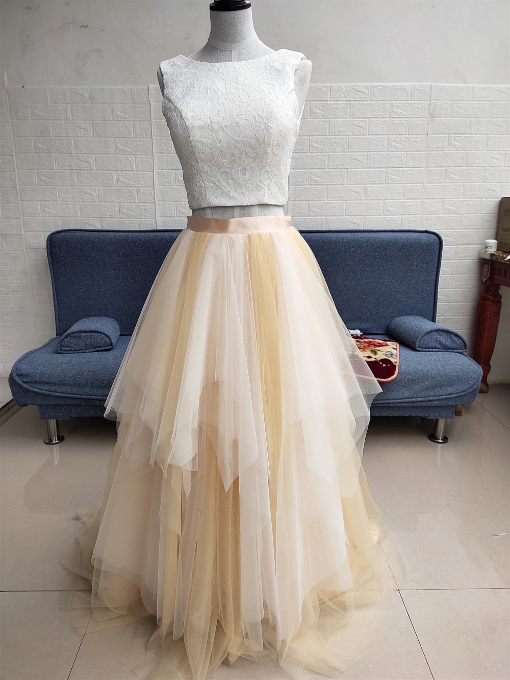 高品質！可愛い パーティードレス シャンパン色  ソフトチュール  トップス+スカート  セパレートドレス エレガント