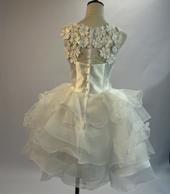 高品質！イブニングドレス ミディアムドレス ホワイト レース ノースリーブ ファスナーです 花モチーフ 可愛い 5枚目の画像