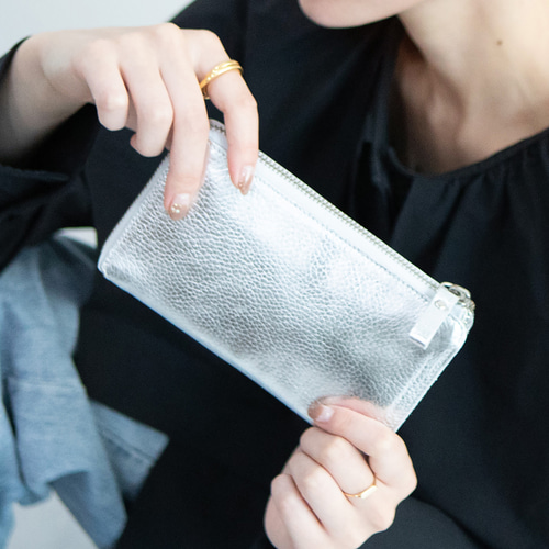 在庫限りのアウトレットSALE】長財布 TIDY2.0 本革 メタリック