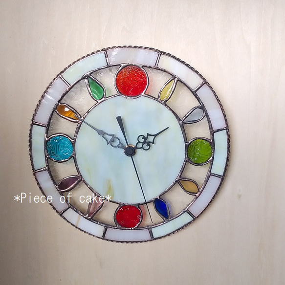 ステンドグラスの掛け時計＜ドロップ＞ (CL01A)＜壁掛け時計(スイープ）クロック　カラフルドット　キャンディ＞ 1枚目の画像
