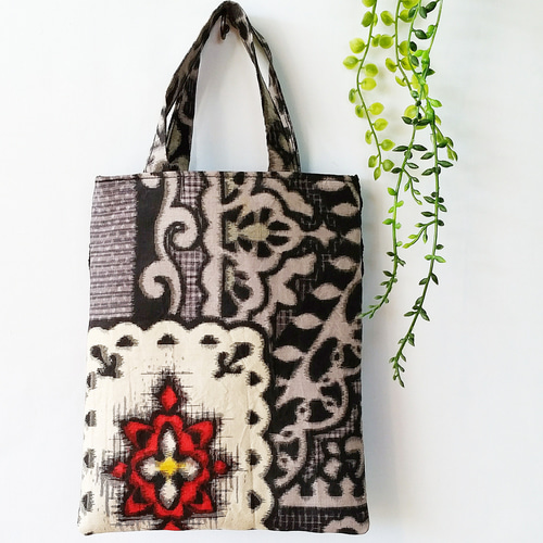 アンティーク大島紬 小さな雪輪重ね リメイク 胡桃皮ハンドルバッグ