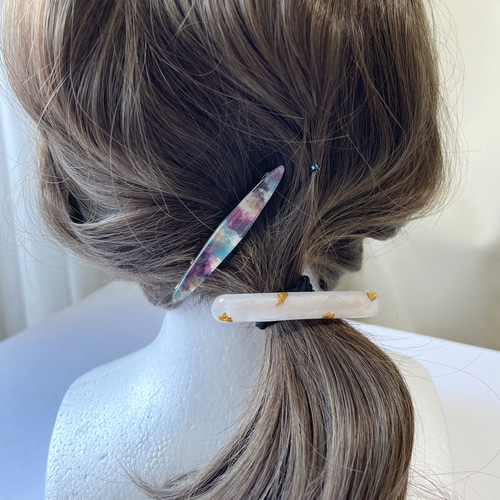 ヘアクリップ レジン 6.5cmオーバル 美しいマトリカリア 水色 ヘアクリップ レジン 6.5cmオーバル 美しいマトリカリア 水色