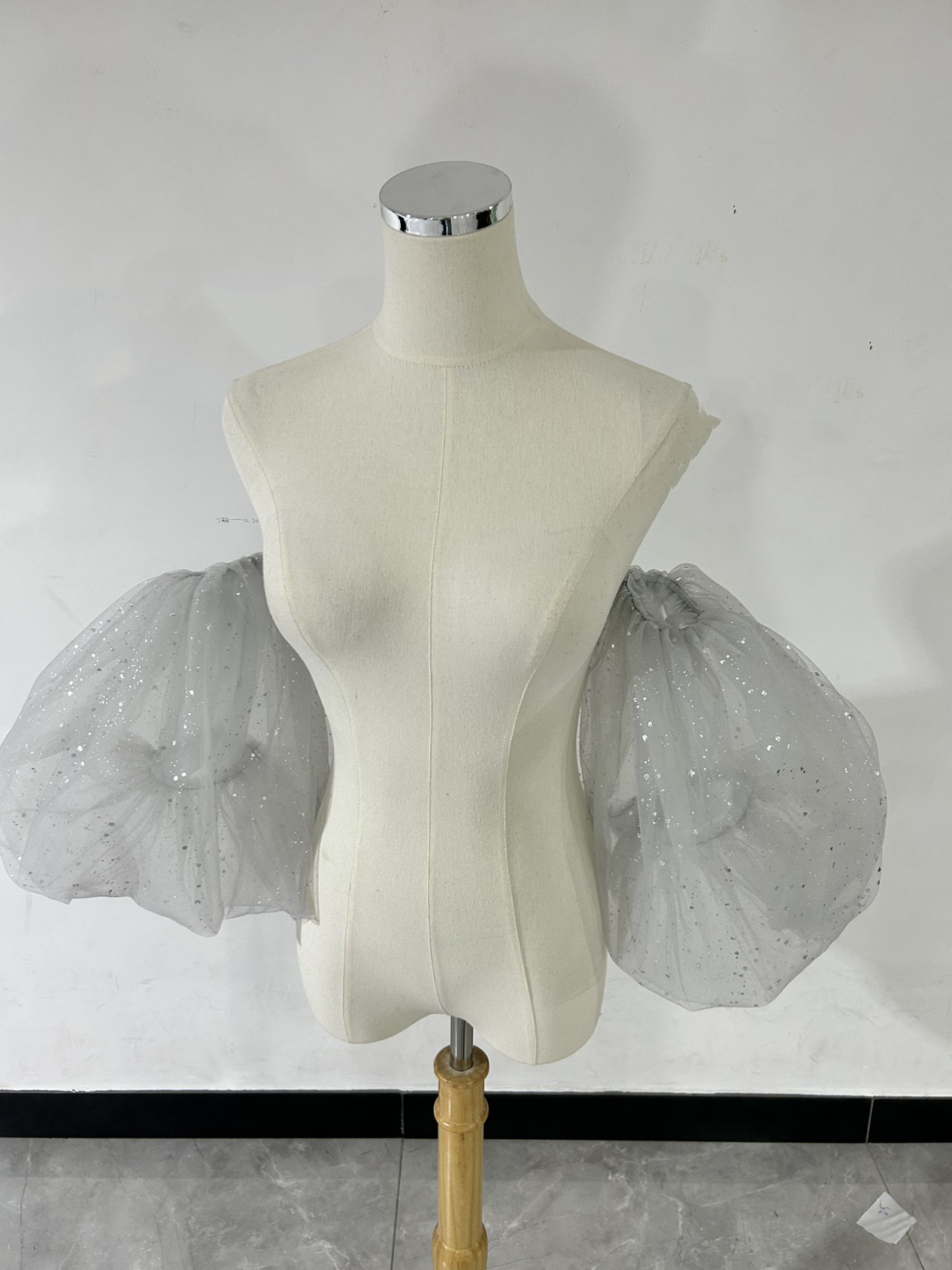 人気上昇！アームドレス　ふんわり人気上昇！キラキラチュール パフスリーブ　アームカバー付け袖　プライダル