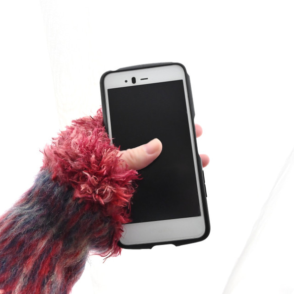 【ラスト1点】LADYチェック＊ふんわりシャギー×ふわとろファー ハンドウォーマー 4枚目の画像