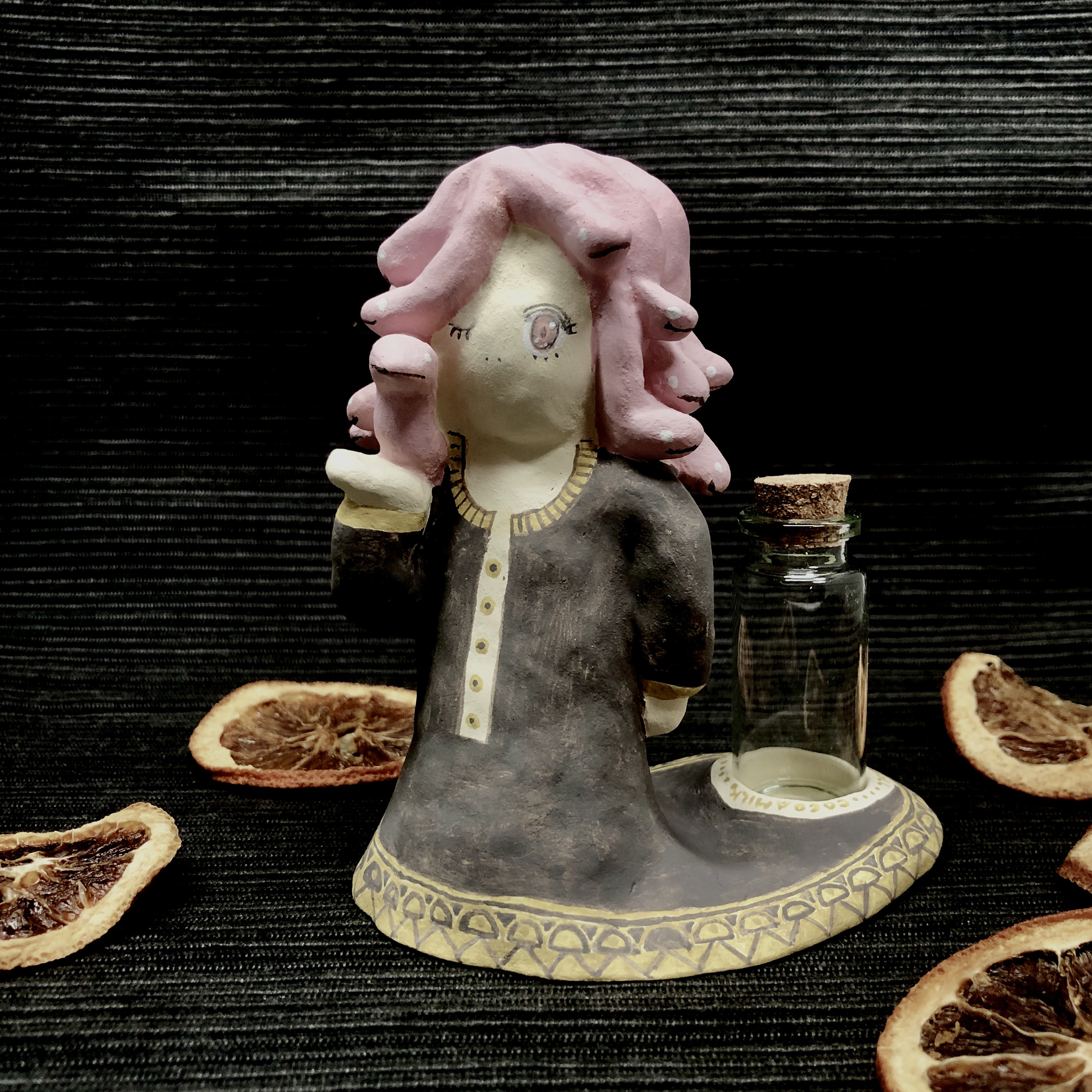 石粉粘土  Penstand 「赤眼のメデューサ」 "Red-eyed medusa"