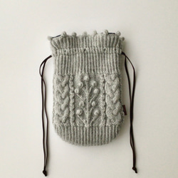 手編みの湯たんぽカバー(内布付き)《小サイズ・木の実模様》 17枚目の画像