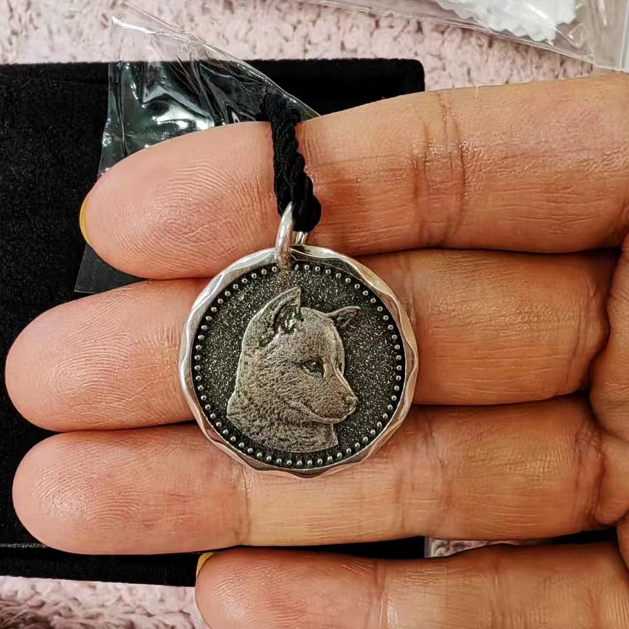 オーダーメイド うちの子ネックレス ペットネックレス肖像画  ネームネックレス犬猫似顔絵 カスタムマスターグレードの彫刻