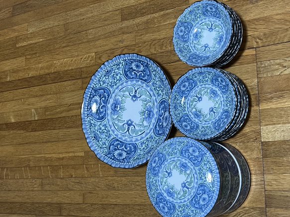 未使用品】古伊万里唐草文 中皿 小皿 印判皿染付 藍 明和窯 中皿