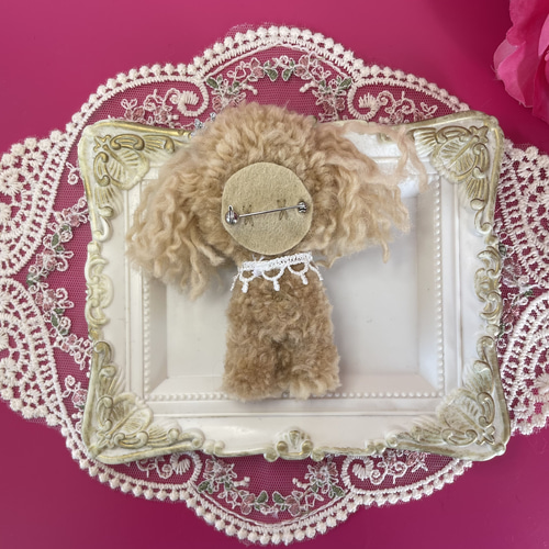♡羊毛フェルト♡犬♡トイプードル♡トイプー♡ブローチ♡アプリコット