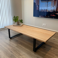 空間に“味”を加える一台｜無垢材× 重厚アイアン脚ローテーブル」 ロー