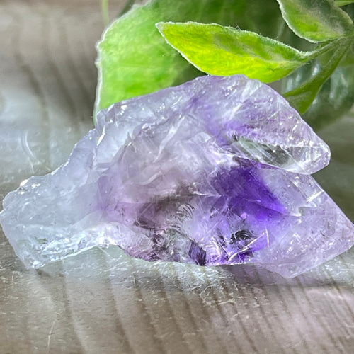 ファントム✨ 紫水晶 アメジスト 結晶 原石 ラフストーン 天然石 東洋