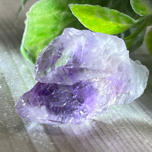 ファントム✨ 紫水晶 アメジスト 結晶 原石 ラフストーン 天然石 東洋