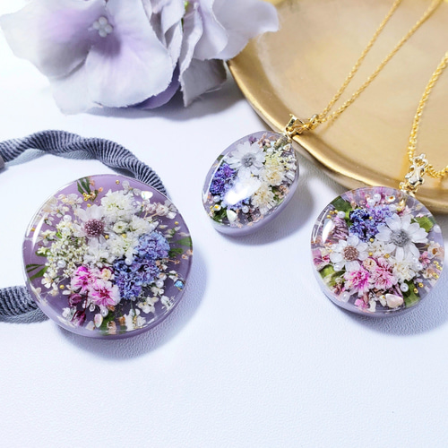 本物のお花を入れたネックレス パープル レジンネックレス