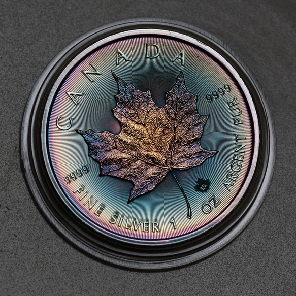 銀貨　トーンドシルバーコイン　カナダメイプルリーフ1オンス　Gump作　23061516 3枚目の画像