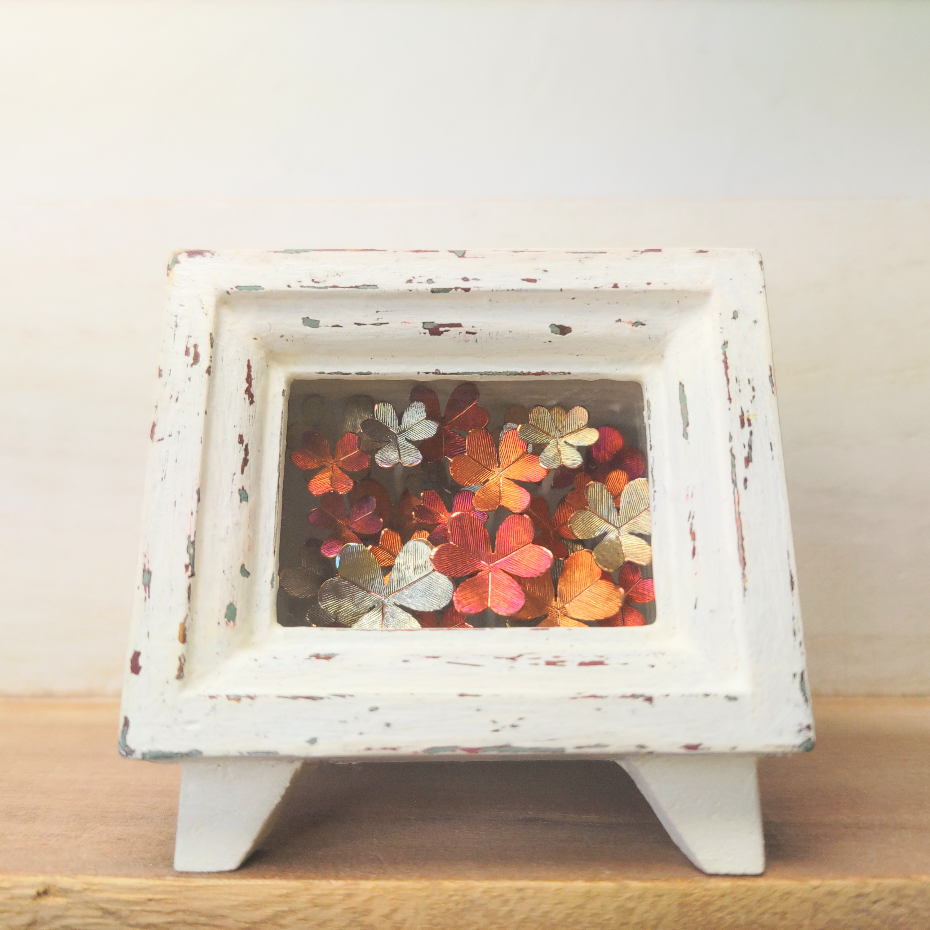 クローバー27本(四つ葉を探して)