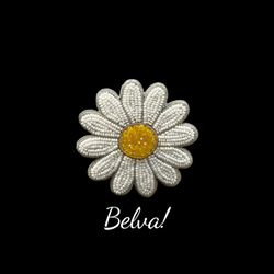 ビーズ刺繍のブローチ　-デイジー- daisy 1枚目の画像