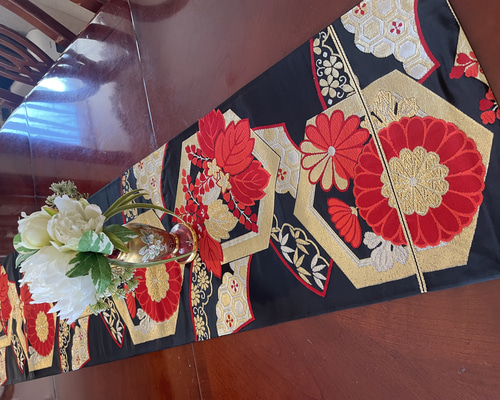 2278豪華刺繍の袋帯リメイク 正絹テーブルランナー テーブル
