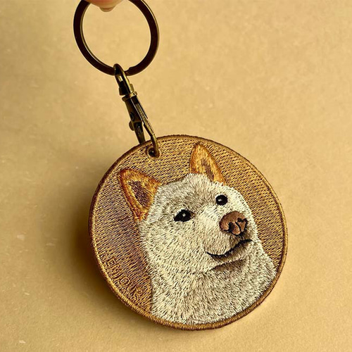 キーホルダー 犬 刺繍 ワッペン イヌ アニマル チャーム 柴犬 赤