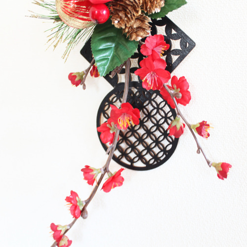 1点限り「送料無料」お正月用リース 正月飾り 椿 ブラック