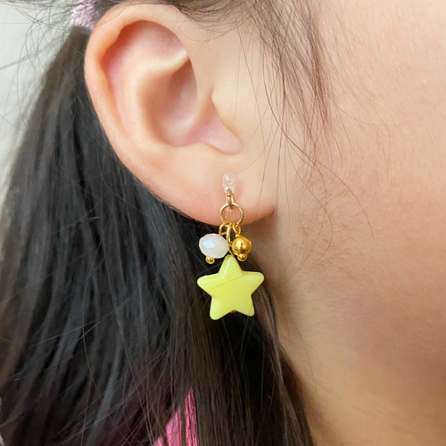 キッズ 子供用イヤリング 星 水色・ピンク・黄色 3色あり！ 雑貨