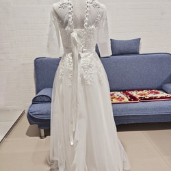 美品！華やか ウエディングドレス ホワイト ソフトチュール 高級刺繍  ミディアムドレス  エレガント 3枚目の画像