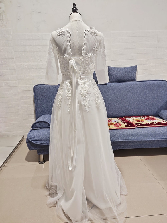 美品！華やか ウエディングドレス ホワイト ソフトチュール 高級刺繍  ミディアムドレス  エレガント 3枚目の画像