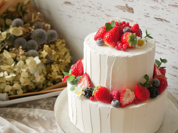 【受注制作】ベリーの クレイケーキ フェイクケーキ 2枚目の画像