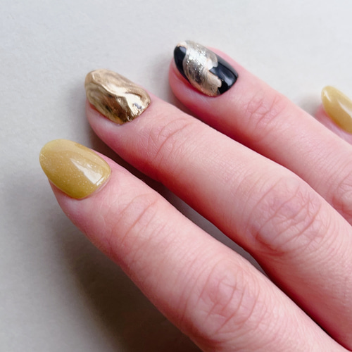 黒和装ネイルチップ/振袖/成人式/結婚式/お正月/蝶々/マスタード  