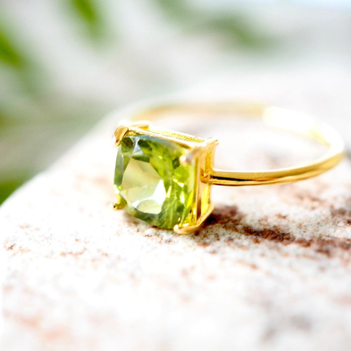 重ねづけできる ⭐︎18KGP 天然石ペリドットのシンプルリング 指輪