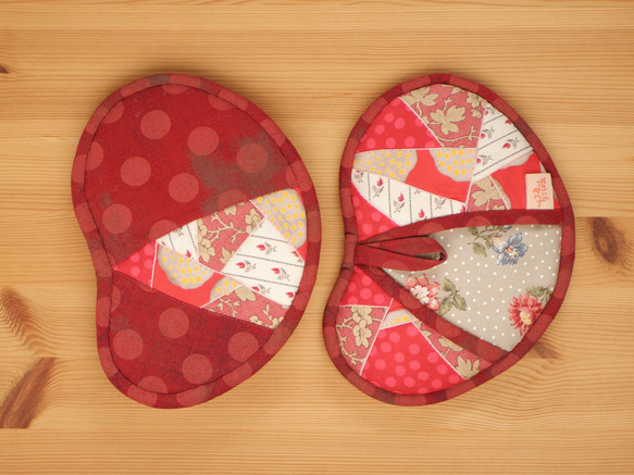 鍋つかみ（そらまめ）のペア ～ベリー・ベリー・ベリー！～ 2枚目の画像