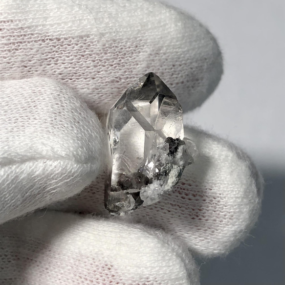 ブルッカイトインクォーツ (水晶) 【一点物】 原石 鉱物 天然石 (No.1590) 2枚目の画像