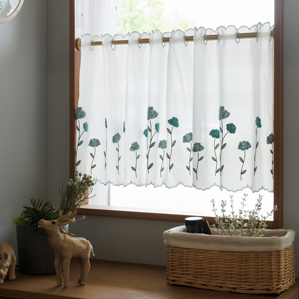 タオル刺繍がかわいいお花柄カーテン「 ブルー×グリーン」 小窓