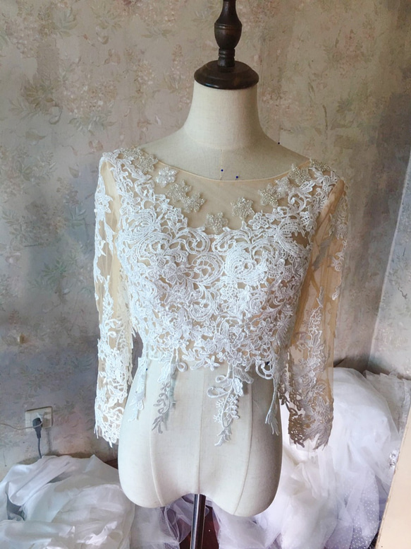 豪華珠子，星形刺繡，婚紗短上衣，僅上衣，3D 3D 蕾絲刺繡，包扣，婚禮 第1張的照片