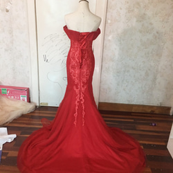 美品！ウエディングドレス 赤 カラードレス ワインレッド  マーメイドライン 繊細レース 4枚目の画像