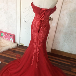 美品！ウエディングドレス 赤 カラードレス ワインレッド  マーメイドライン 繊細レース 5枚目の画像
