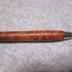 本花梨瘤　ブドウ杢　キヌカオイル仕上げ　木軸ボールペン(シャープペンシル)　 8枚目の画像