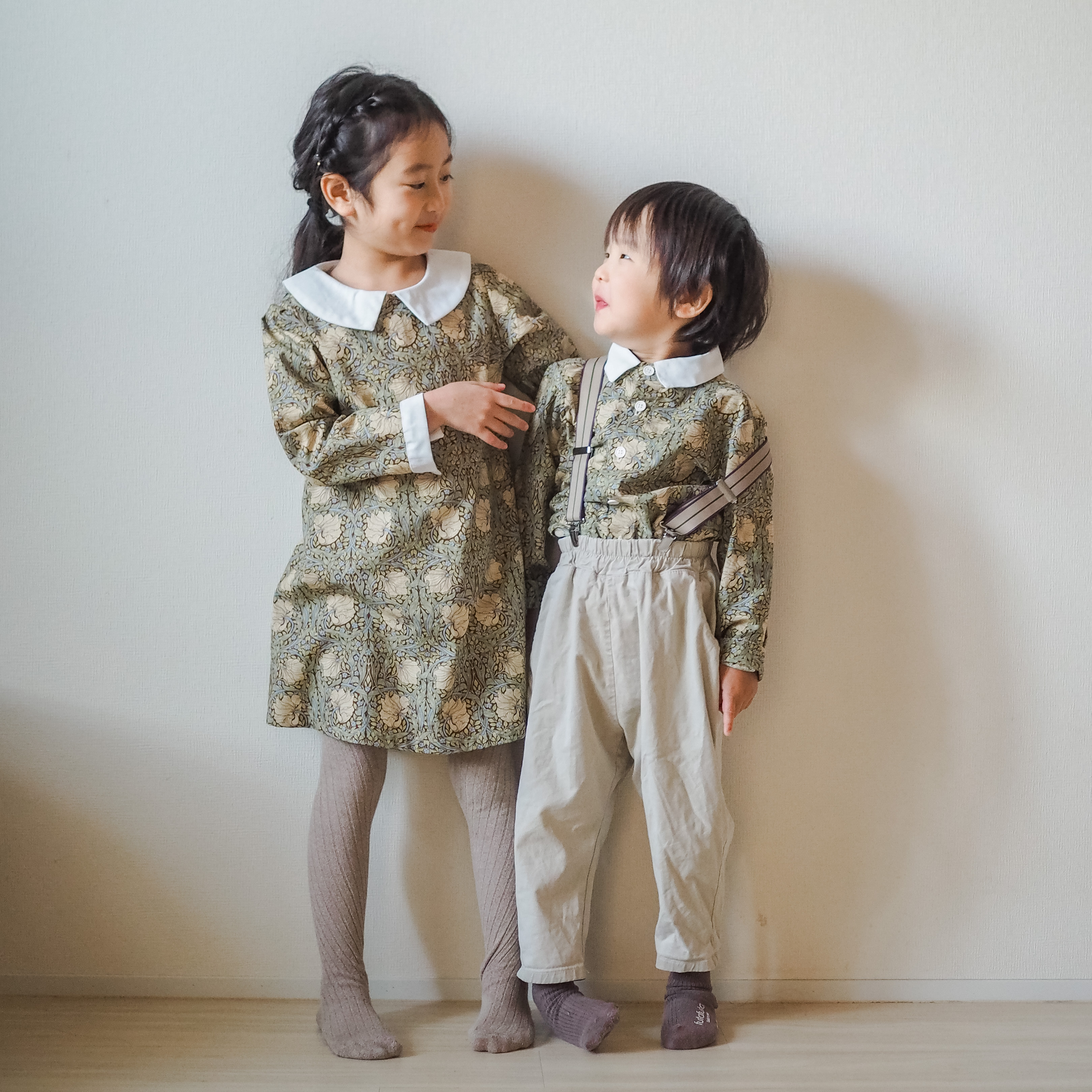 《お得な2点セット》モリスで着飾るお揃い服/ピンパーネル柄/ペア/クラシカル