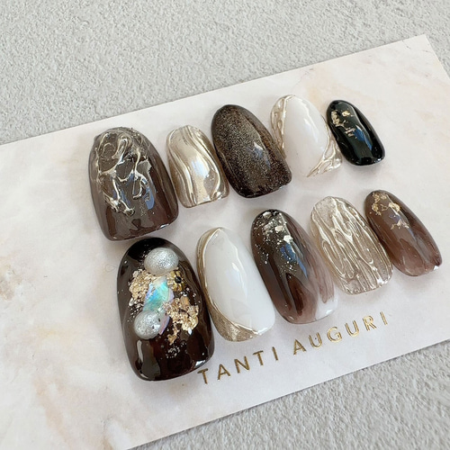 秋ネイル 2023 茶色 ブラウン系 ネイルチップ オータム 金 ゴールド