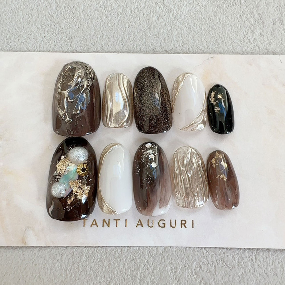 秋ネイル 2023 茶色 ブラウン系 ネイルチップ オータム 金 ゴールド