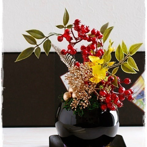 縁起物】再々販・＜難を転じる！！＞南天の鉢植え風アレンジ