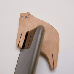 ネコのスマホスタンド（ろ）《送料無料》ポンと置ける・ねこ・猫・ネコ・プレゼント・木製 8枚目の画像