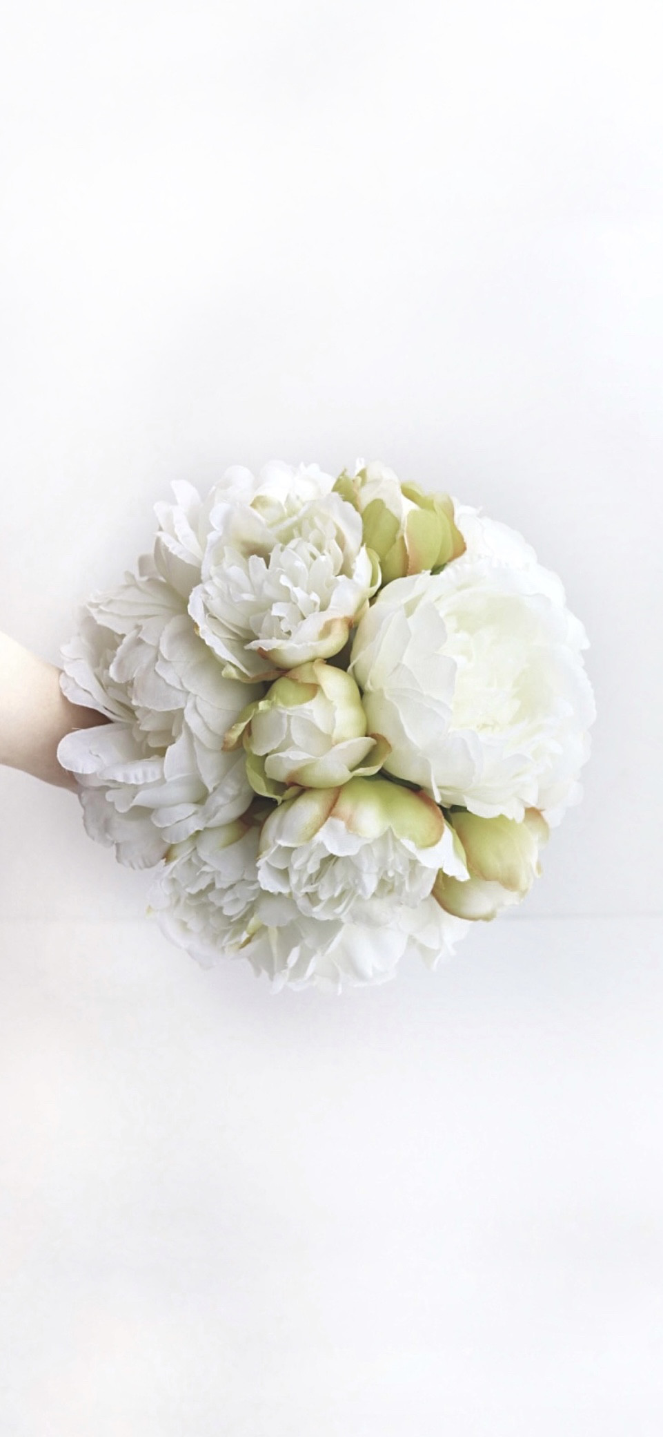 ピオニーラウンドブーケ (ホワイト×グリーン)