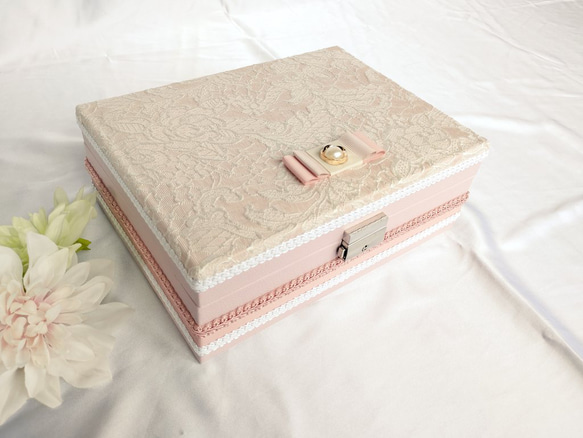 まるでショートケーキ エレガントピンクのお姫様2段ジュエリーボックス 1枚目の画像